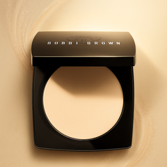 Bobby Brown Sheer Finished Pressed Powder - Soft Porcelain 9 gm
