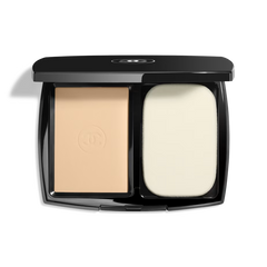 Chanel makeup compact with two shades of powder 