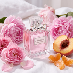 Miss Dior Blooming Bouquet with peonies, rose, peach and mandarin